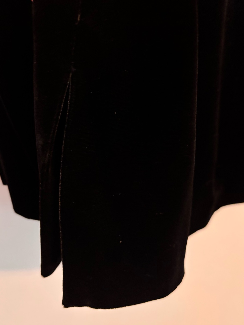 Talbot’s NWT Vintage Black Velvet with Bead embellishment Top - Picture 6 of 12